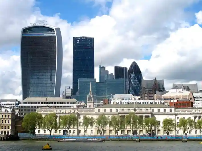 EA Block Management London Residential and Commercial Property Tired of Chasing Contractors